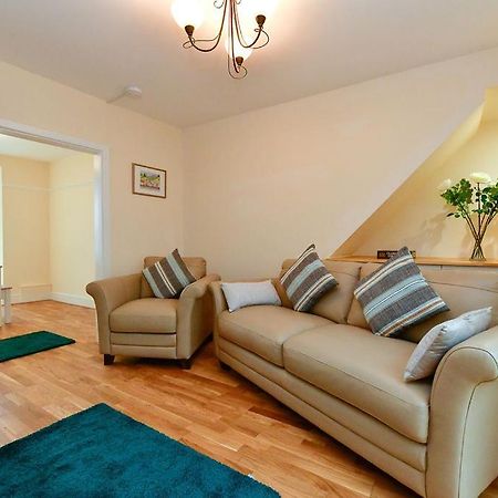 Just Stay Wales - Castle Square Cottage, Mumbles ภายนอก รูปภาพ